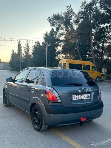 Kia Rio 2006, 280,000 km - 1.5 l - Şirvan