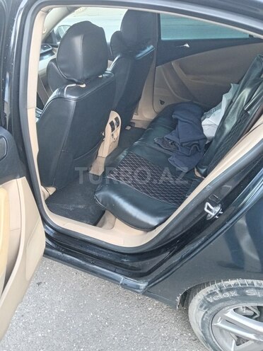 Volkswagen Passat 2005, 350,000 km - 2.0 л - Qusar