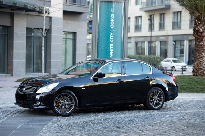 Infiniti G37-3