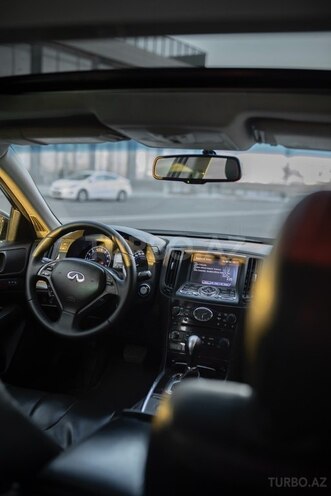 Infiniti G37-6