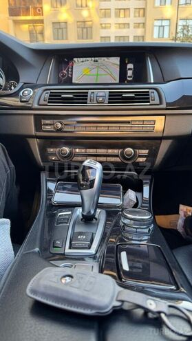 BMW 520 2015, 329,000 km - 2.0 l - Bakı