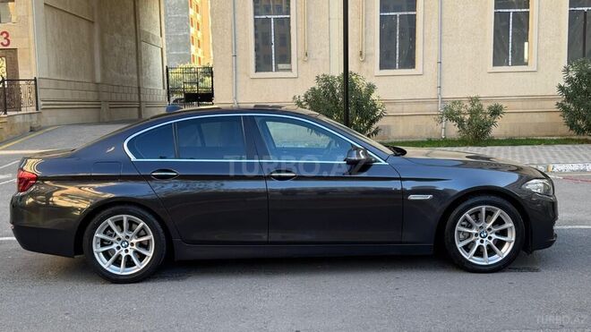 BMW 520 2015, 329,000 km - 2.0 l - Bakı