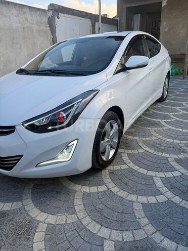 Hyundai Elantra-5