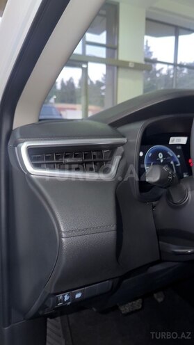 Toyota Corolla Cross-15