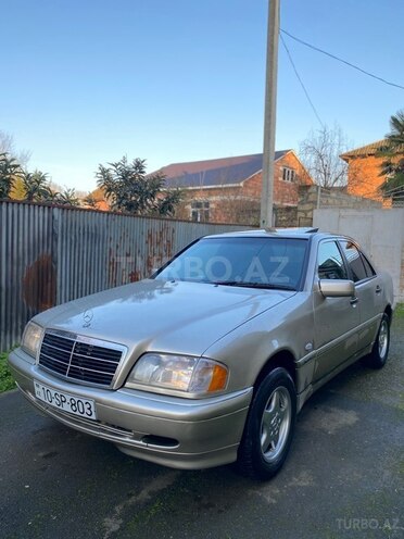Mercedes C 250 1993, 220,000 km - 2.5 l - Masallı