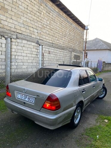 Mercedes C 250 1993, 220,000 km - 2.5 l - Masallı