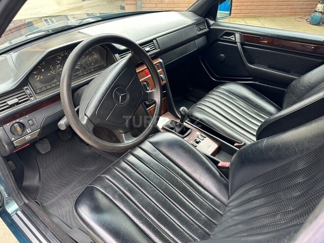 Mercedes E 200 1994, 371,000 km - 2.0 l - Masallı