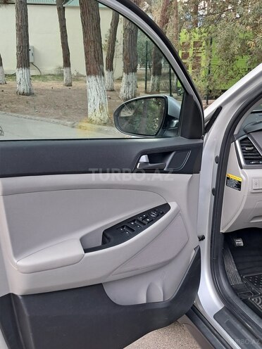 Hyundai Tucson 2016, 196,200 km - 2.0 l - Bakı