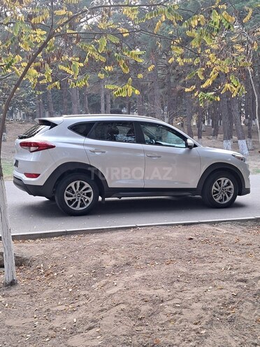 Hyundai Tucson 2016, 196,200 km - 2.0 l - Bakı