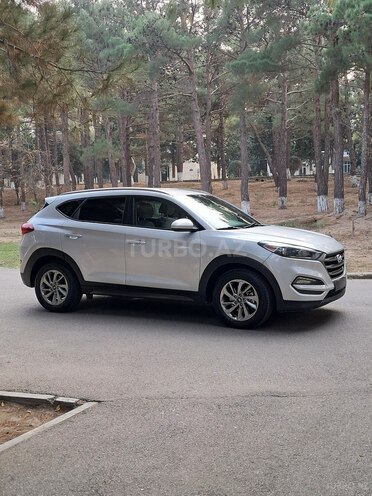 Hyundai Tucson 2016, 196,200 km - 2.0 l - Bakı