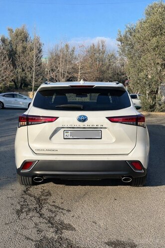 Toyota Highlander-2