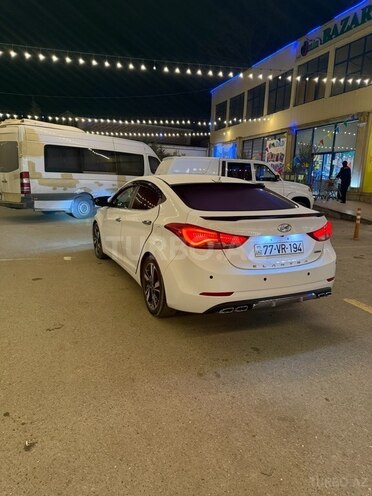 Hyundai Elantra 2015, 219,214 km - 1.8 л - Şirvan