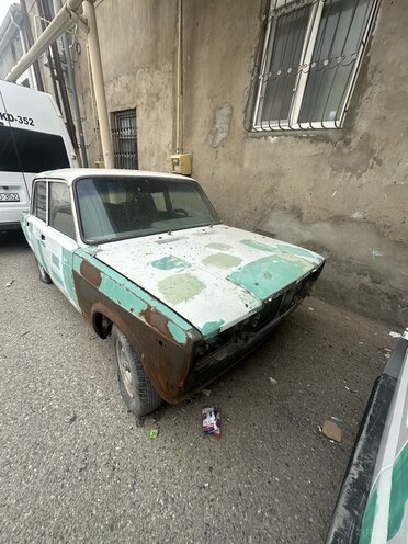 LADA (VAZ) 2107-4