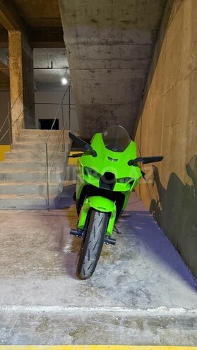 Kawasaki  2023, 22,500 km - 1.0 l - Bakı