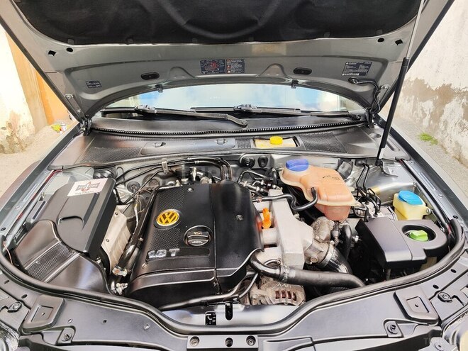 Volkswagen Passat 2003, 278,000 km - 1.8 l - Bakı
