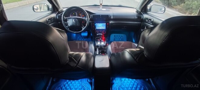 Volkswagen Passat 2003, 278,000 km - 1.8 l - Bakı