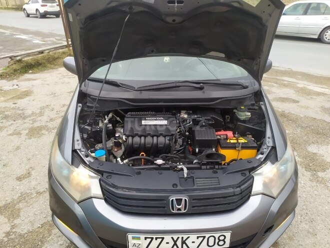 Honda Insight-4