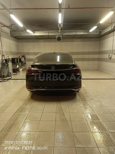 Lexus ES 300h 2021, 15,789 km - 2.5 l - Bakı