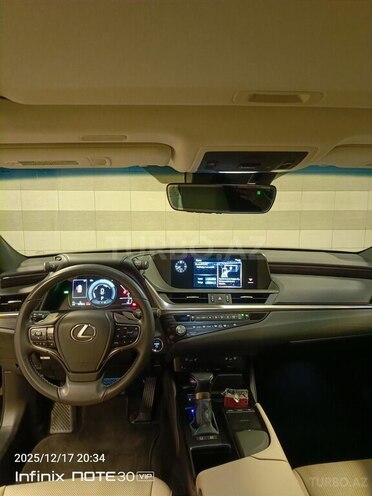 Lexus ES 300h 2021, 15,789 km - 2.5 l - Bakı