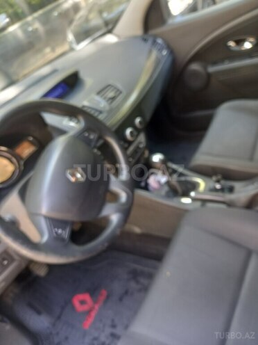 Renault Megane-7