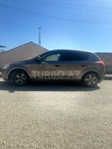 Kia Ceed 2008, 327,250 km - 1.4 л - Şamaxı