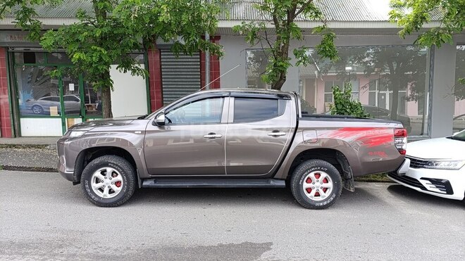 Mitsubishi L200 2021, 162,700 km - 2.4 l - Oğuz