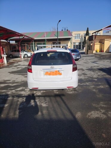 Hyundai i30 2010, 225,400 km - 1.6 л - Gəncə