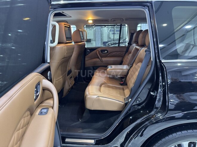Infiniti QX80 2018, 138,300 km - 5.6 l - Bakı