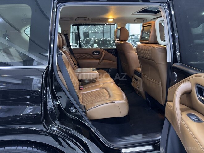 Infiniti QX80 2018, 138,300 km - 5.6 l - Bakı