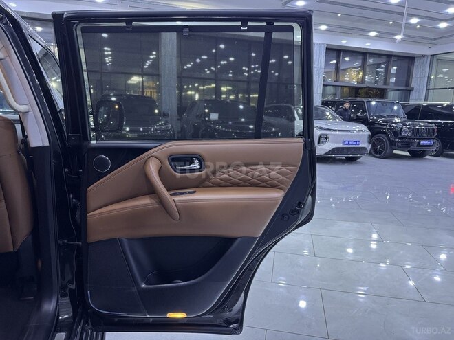 Infiniti QX80 2018, 138,300 km - 5.6 l - Bakı
