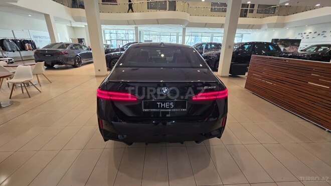 BMW 530e-3