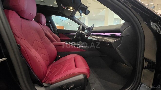 BMW 530e-16