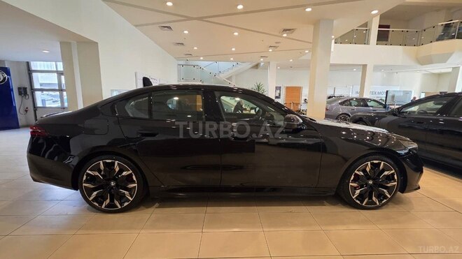 BMW 530e-6