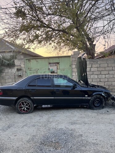 Mercedes C 220 1999, 447,572 km - 2.2 л - Bərdə