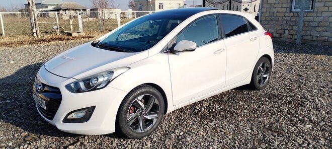 Hyundai i30 2012, 250,000 km - 1.6 l - Ağstafa