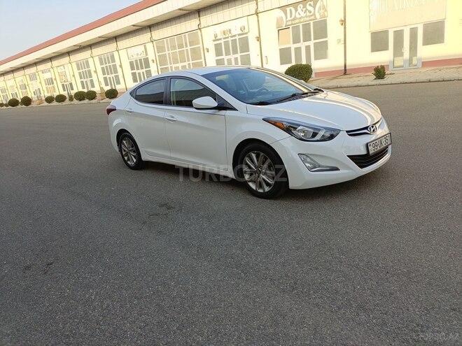 Hyundai Elantra 2015, 131,966 km - 1.8 l - İmişli