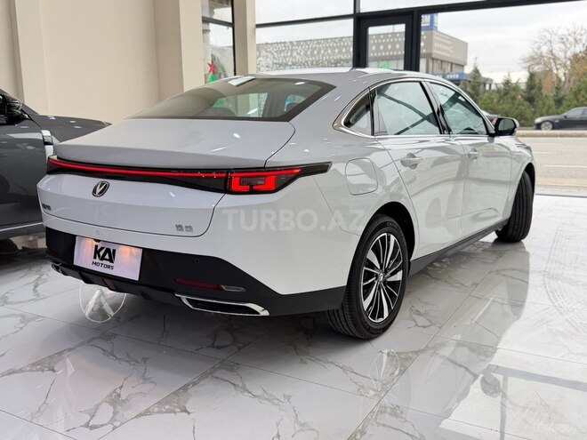 Changan Eado-7