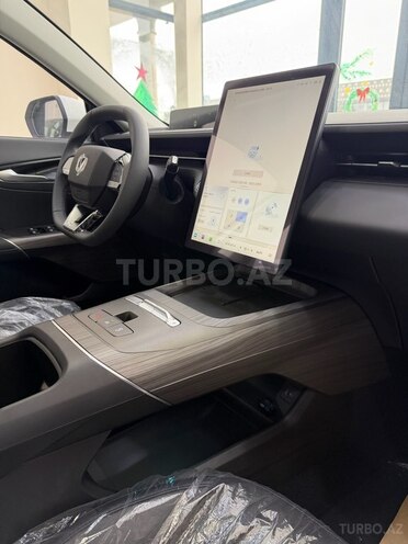 Changan Eado-8