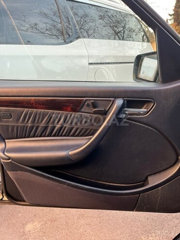 Mercedes C 280 1999, 260,000 km - 2.8 л - Bakı