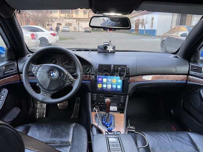 BMW 530-8