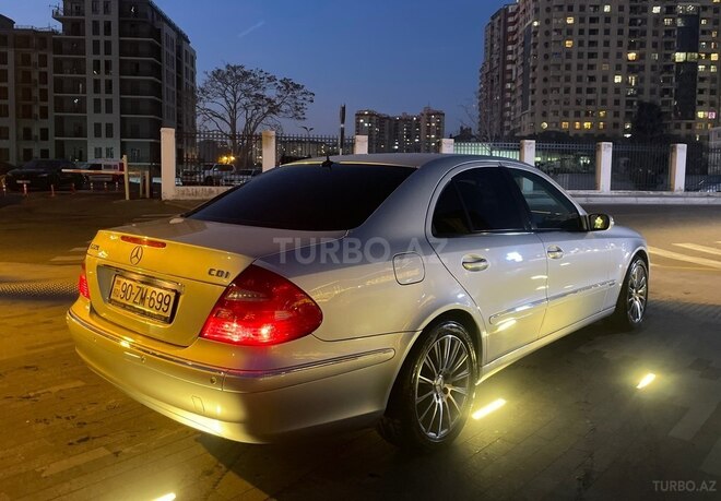 Mercedes E 220 2005, 389,000 km - 2.2 l - Bakı