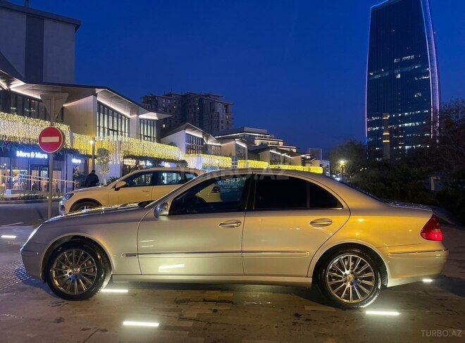 Mercedes E 220 2005, 389,000 km - 2.2 l - Bakı