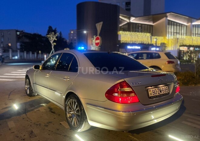 Mercedes E 220 2005, 389,000 km - 2.2 l - Bakı