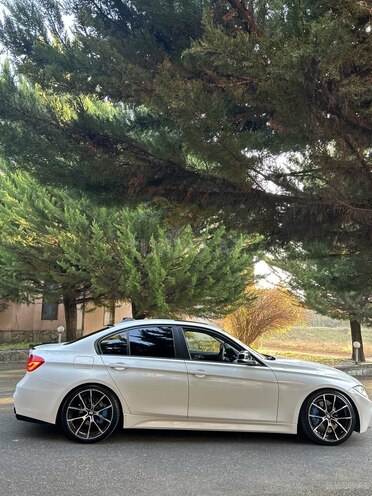 BMW 320 2016, 203,000 km - 2.0 l - Zaqatala