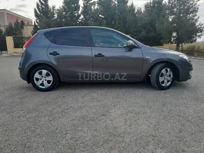 Hyundai i30 2009, 242,000 km - 1.4 l - Şirvan