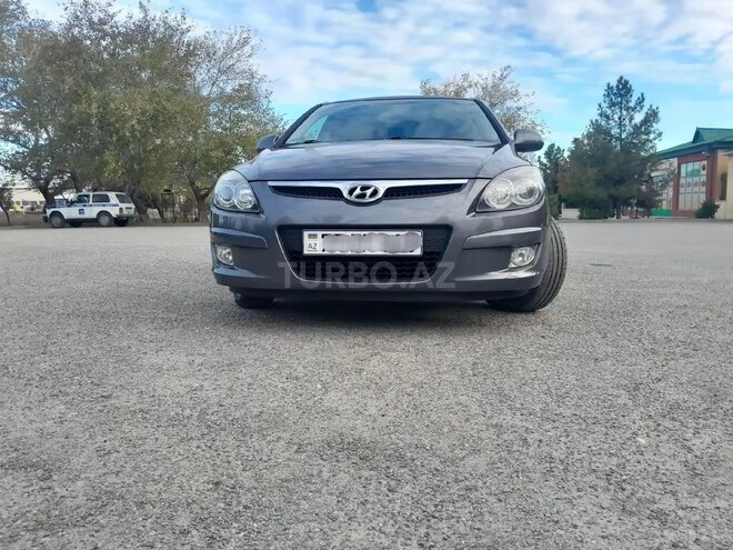 Hyundai i30 2009, 242,000 km - 1.4 l - Şirvan