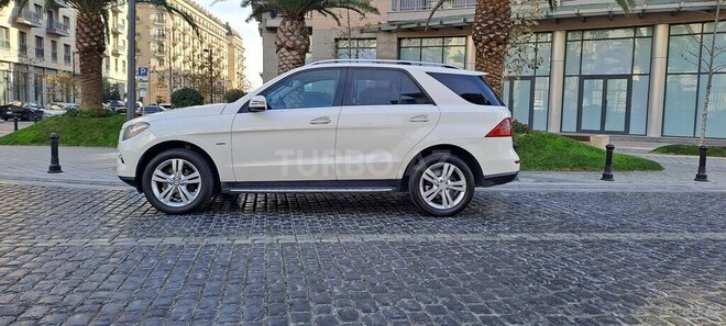 Mercedes ML 350 4MATIC-4