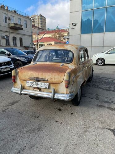 Moskvich  1958, 205,000 km - 1.4 l - Bakı