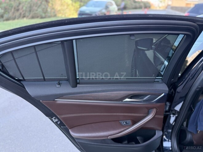BMW 520 2018, 281,180 km - 2.0 л - Bakı