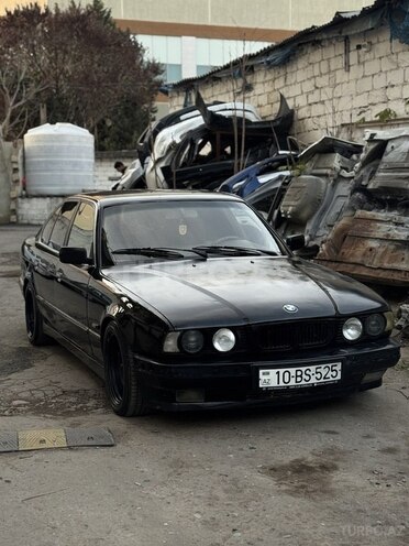 BMW 525-4